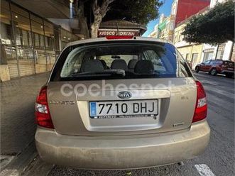 kia cerato 2.0 crdi lx