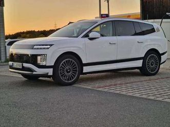 uniq 6-sitzer / 4wd / pano / relax