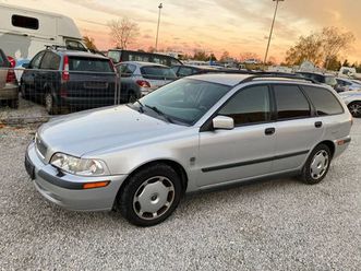 volvo v40 2.0 automatik