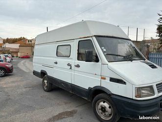 camion iveco daily