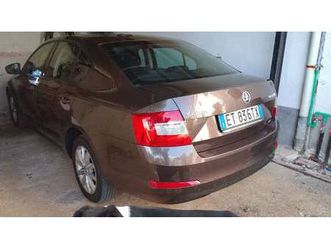 octavia iii 2014 berlina 1.6 tdi cr ambition 105cv