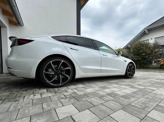 tesla model 3 dual motor awd ahk