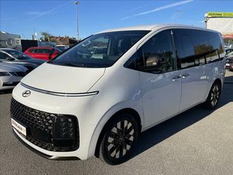 hyundai staria 2,2 crdi luxury dct 4x4 7míst navi*kamery*kůže*vyhř. a ventilovaná sedadla*360°kamera mpv - mpv nafta