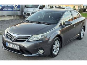 toyota avensis 2,0 d ,navi,,kamera,mfvolan, 2012 god.