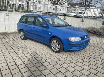 FIAT STILO SW geraumiger-fiat-stilo-kombi-mit-panoramadach
