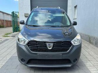 ② le dacia dokker 1.5 diesel 2019 avec 57000 km parfaitement — camionnettes & utilitaires — 2ememain