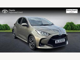 toyota yaris design hatchback's 1.5 vvt-h design e-cvt euro 6 (start/stop) 5dr