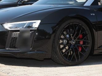 audi r8 spyder v10 5,2l b&o/laser/sportaga