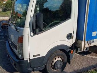 chiusura centralizzata vetri elettrici...autoradio