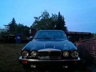 jaguar daimler double six