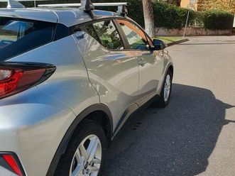 toyota c-hr 1.8h hsd (122cv) 2wd e-cvt active my22