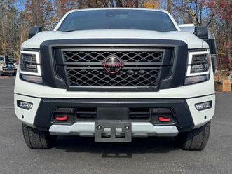 used 2024 nissan titan pro-4x