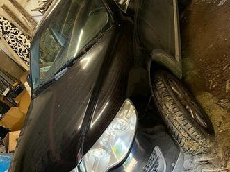 verkaufe tuareg 3.0 v6 tdi mit motorschaden