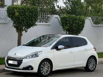 peugeot 208 diesel manuelle 2017 à salé