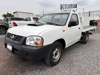 nissan estacas np300 2008