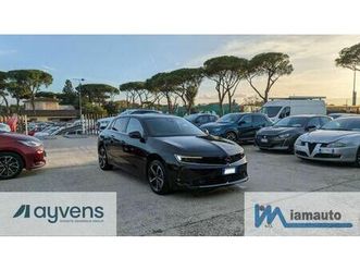 hybrid elegance 1.6cc 180cv at8 cambio al volante