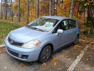 nissan versa 2010 136954 km $2900 svp appeler au 418-561-8299