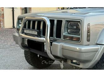 cherokee 5p 2.5 td limited