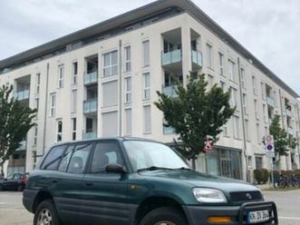 toyota rav 4 2.0 4x4