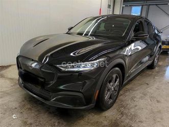 ford mustang mache bateria 75.7kwh