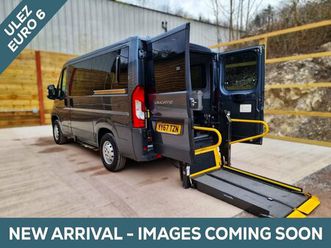 2018 - 4 seat auto wheelchair accessible disabled access vehicle wav 4-door