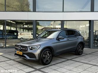mercedes-benz glc 300 e 4-matic