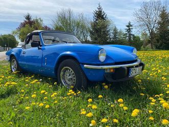 triumph spitfire 1500 mk4 - nice driving