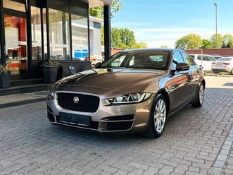 jaguar xe pure/leder/xenon/20t/navi/2,0 ltr./top