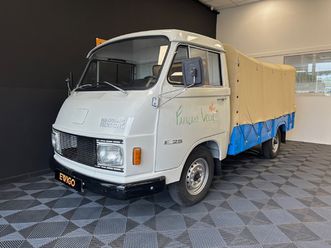 / f25 / 1.6l carbu austin / entièrement restauré / idéal foodtruck ou marché