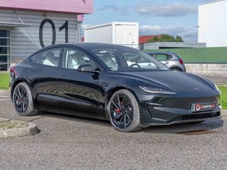 tesla model 3 performance tração integral