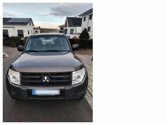 tüv neu mitsubishi pajero # 3 türer # wenig km # 8 fach bereifung