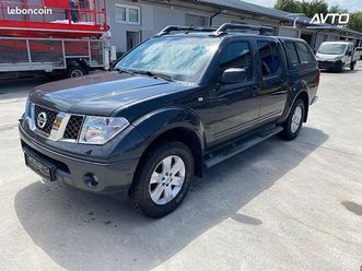 nissan navara king cab 171ch - direction assisté - carnet entretien - attelage fixe