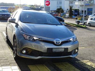 auris touring sports 1.8 hsd trend