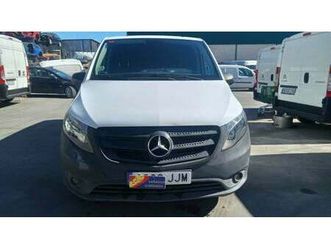 vito furgón 111cdi compacta