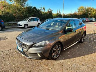 v40 cross country awd summum geartronic