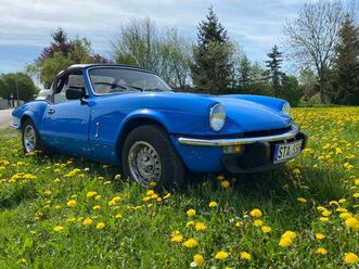 triumph spitfire 1500 mk4 - nice driving