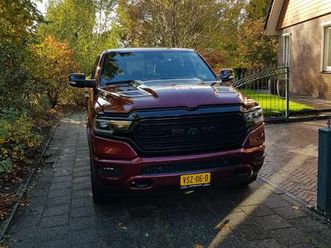 1500 5.7 v8 4x4 limited night