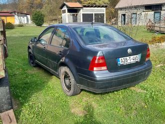 volkswagen bora benzin 1999 1.6 74kw manuelni