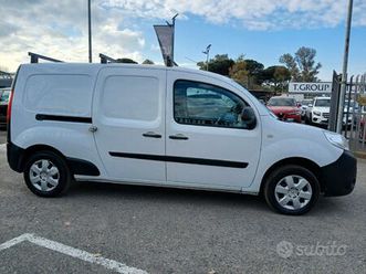 renault kangoo maxi lamierato
