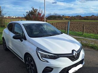 renault clio 1.0 tce + tvornički plin (lpg), 2023. godina – kao nov!