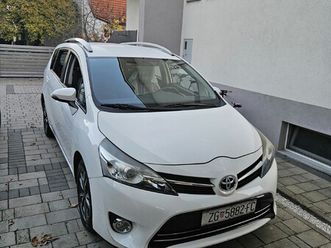 toyota verso 2013. god - jedan vlasnik, !!!!registriran do 11/2026!!!, automatska dvozonska klima