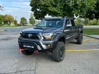 toyota tacoma an. 2015