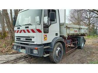 2002 iveco eurocargo blanc manuel, 5 vitesses in serres-m...