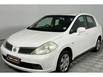 2010 nissan tiida 1.6 acenta