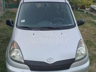 toyota yaris verso 1.3