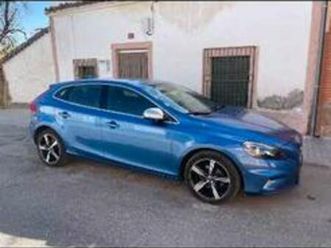 volvo - v40 cross country