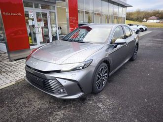 toyota camry 2.5 hybrid executive e-cvt