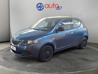 lancia ypsilon 1.0 firefly 5 porte s&s hybrid ecochic silver