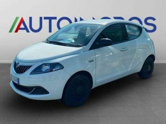 lancia ypsilon iii 2021 1.0 firefly hybrid silver s
