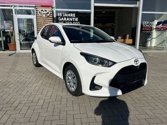 toyota yaris 1,5l hybrid business navi klima rfk shz ac